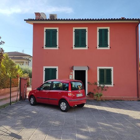 فيلا La Casa Delle Buone Letture لوكا المظهر الخارجي الصورة